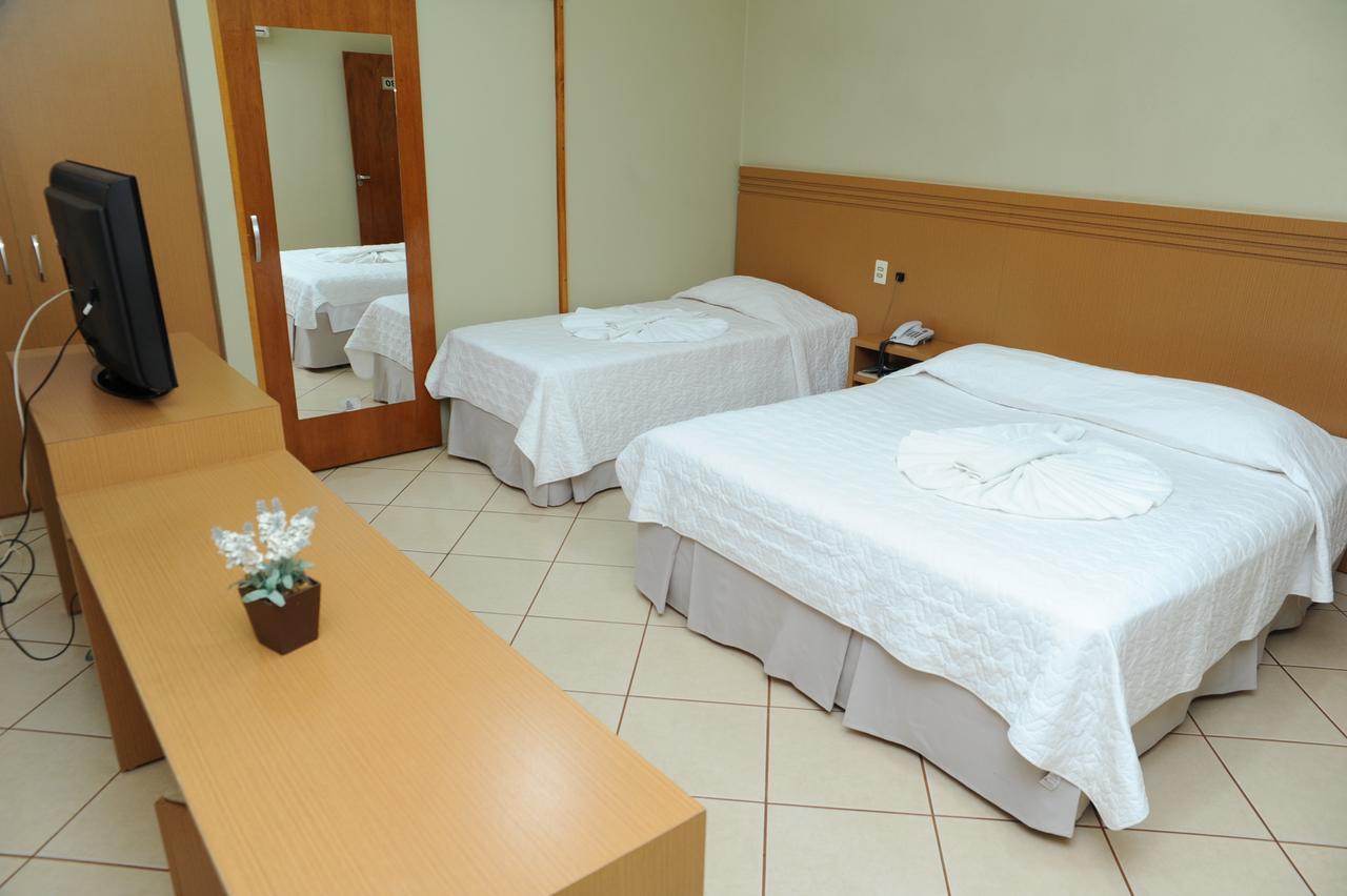Hotel Paranoa Guaíra Exteriör bild