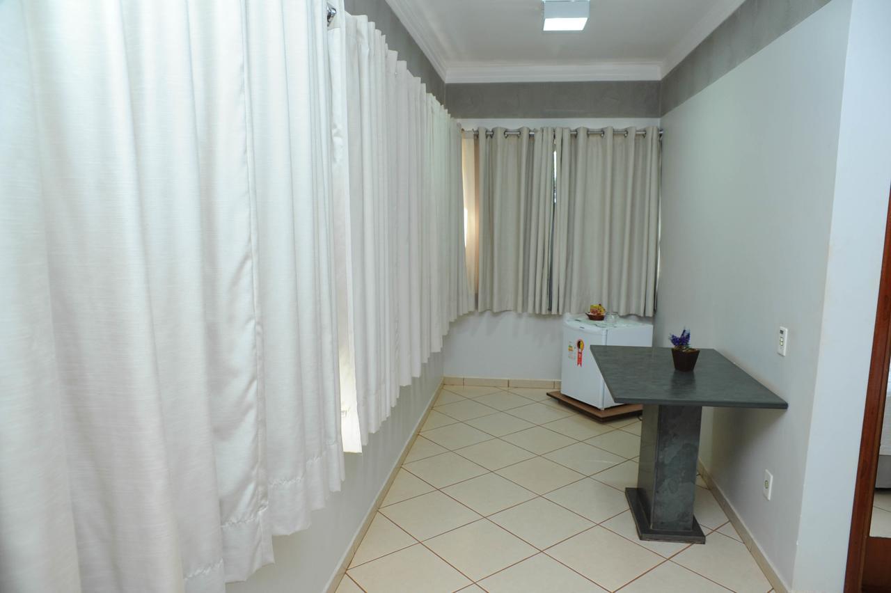 Hotel Paranoa Guaíra Exteriör bild